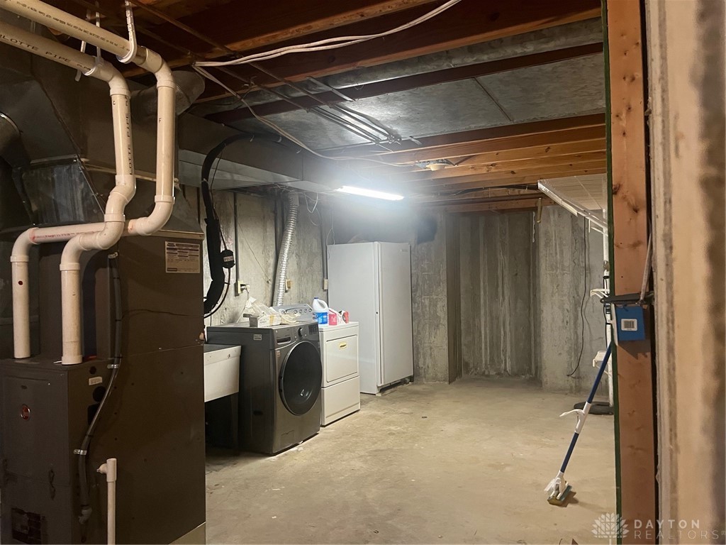 Liberty Twp, Ohio 45044, United States, 4 Bedrooms Bedrooms, ,3 BathroomsBathrooms,Residential,Pending,158192