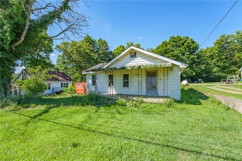 Homes For Sale - 2307 Middletown Eaton Road<br/> Middletown, OH 45042