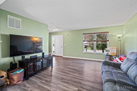 Tiny photo for 3336 Whispering Trees Drive, Batavia, OH 45102 (MLS # 946063)