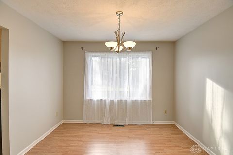 Tiny photo for 2813 Wellsford Drive, Springfield, OH 45503 (MLS # 945273)