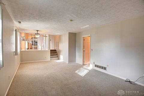 Tiny photo for 2813 Wellsford Drive, Springfield, OH 45503 (MLS # 945273)