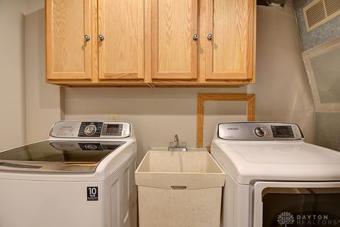 Tiny photo for 2813 Wellsford Drive, Springfield, OH 45503 (MLS # 945273)