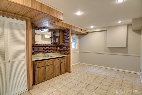 Tiny photo for 2813 Wellsford Drive, Springfield, OH 45503 (MLS # 945273)