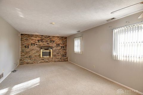 Tiny photo for 2813 Wellsford Drive, Springfield, OH 45503 (MLS # 945273)