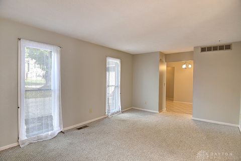Tiny photo for 2813 Wellsford Drive, Springfield, OH 45503 (MLS # 945273)