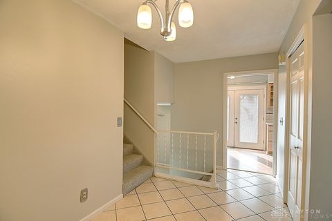 Tiny photo for 2813 Wellsford Drive, Springfield, OH 45503 (MLS # 945273)