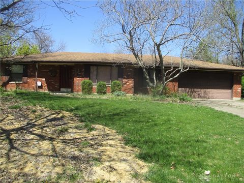 Photo of 1921 Washington Creek Lane, Centerville, OH 45458 (MLS # 956214)