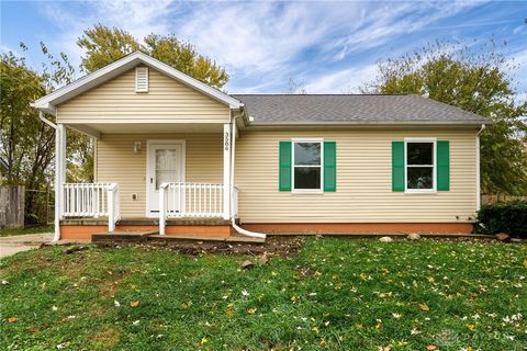 Photo of 3586 Lane Garden Court, Dayton, OH 45404 (MLS # 947409)