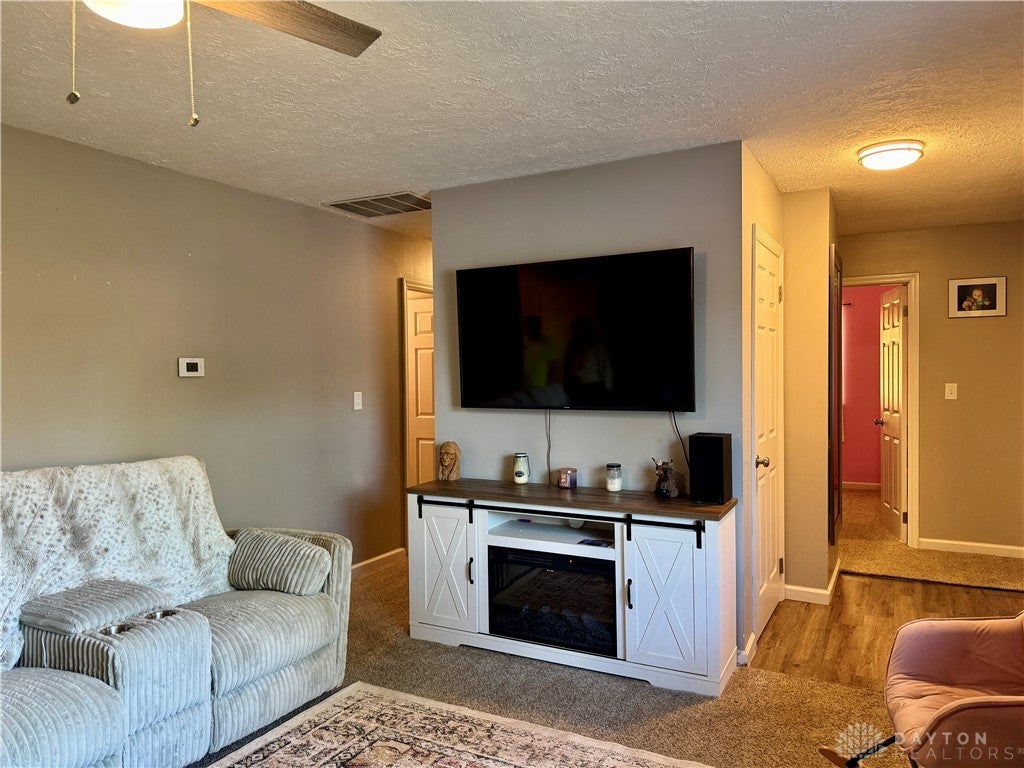1305 Saratoga Drive