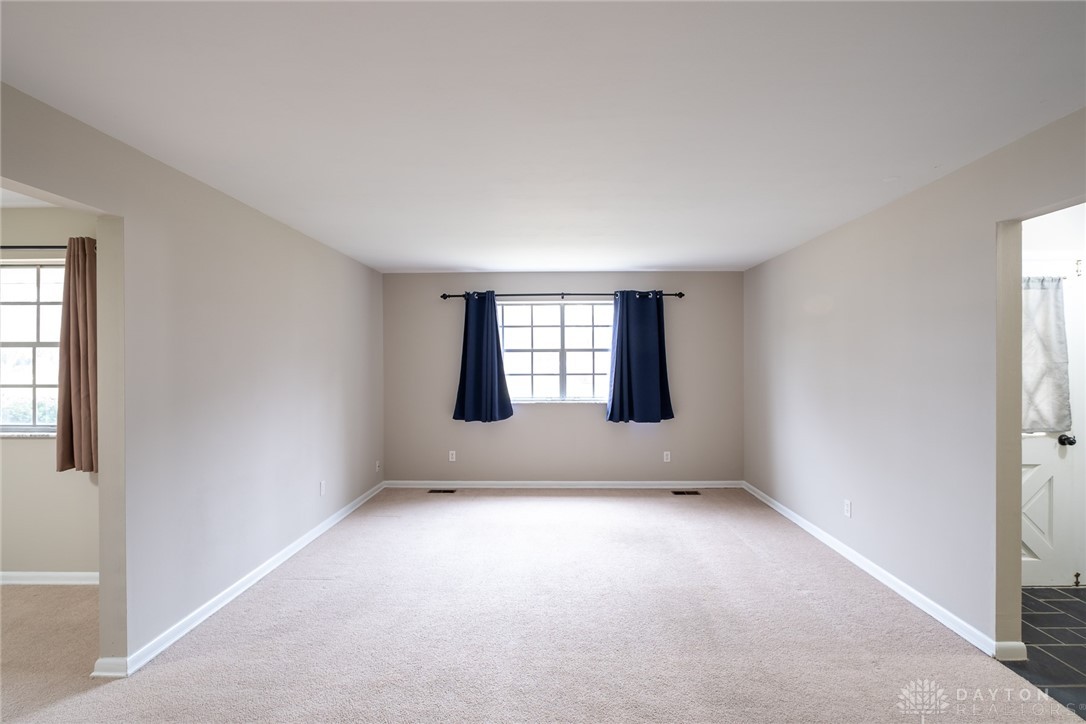 Kettering, Ohio 45440, United States, 4 Bedrooms Bedrooms, ,2 BathroomsBathrooms,Residential,Active,160903