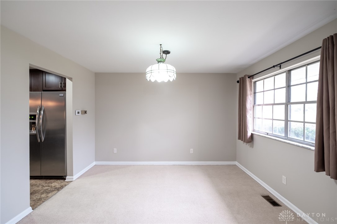 Kettering, Ohio 45440, United States, 4 Bedrooms Bedrooms, ,2 BathroomsBathrooms,Residential,Active,160903