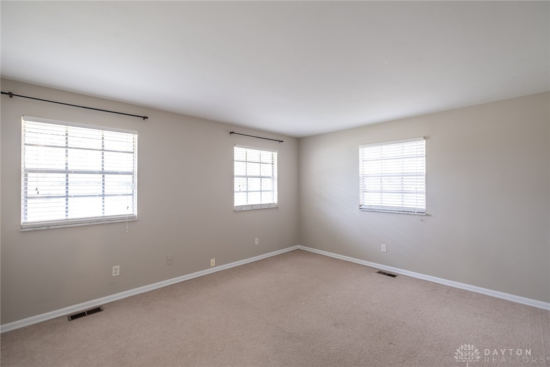 Kettering, Ohio 45440, United States, 4 Bedrooms Bedrooms, ,2 BathroomsBathrooms,Residential,Active,160903