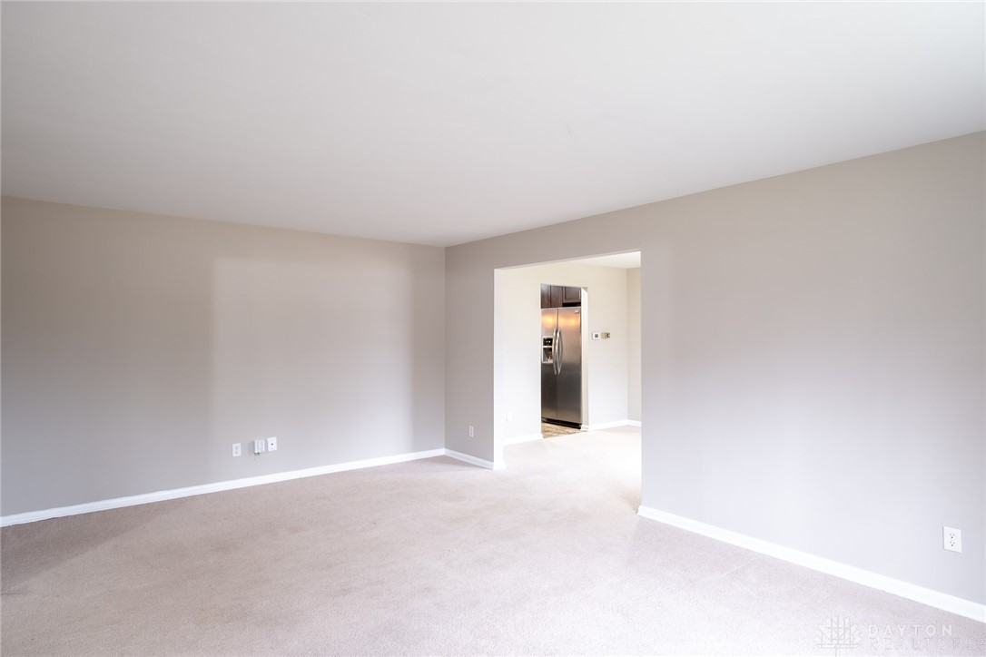 Kettering, Ohio 45440, United States, 4 Bedrooms Bedrooms, ,2 BathroomsBathrooms,Residential,Active,160903