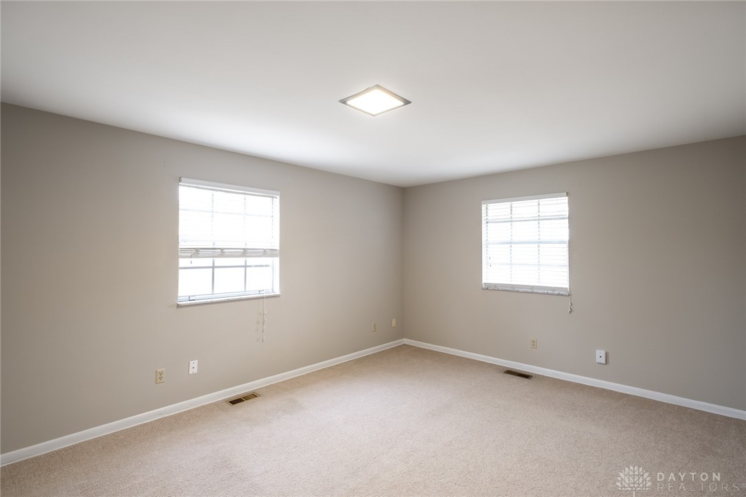 Kettering, Ohio 45440, United States, 4 Bedrooms Bedrooms, ,2 BathroomsBathrooms,Residential,Active,160903