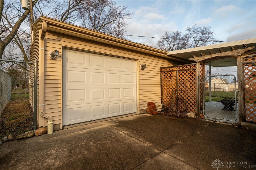 1604 Haverhill Drive, Piqua, Ohio image 29