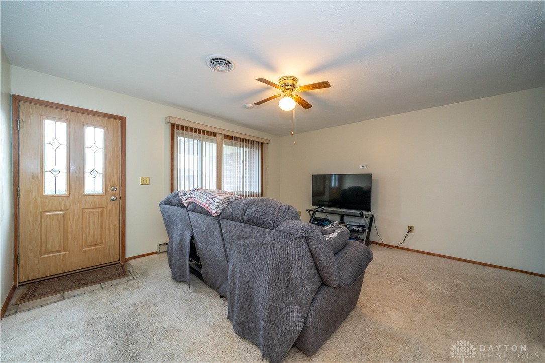 1604 Haverhill Drive, Piqua, Ohio image 3