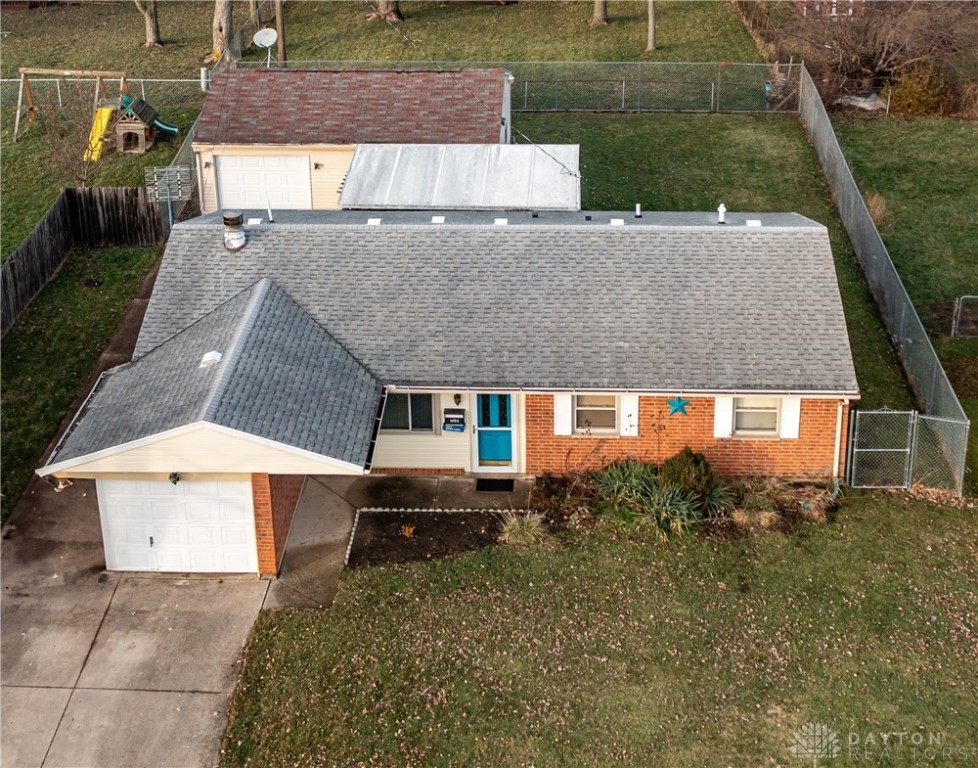 1604 Haverhill Drive, Piqua, Ohio image 2