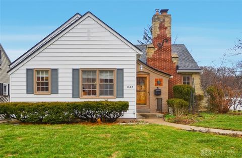 Photo of 645 Orlando Terrace, Oakwood, OH 45409 (MLS # 952095)