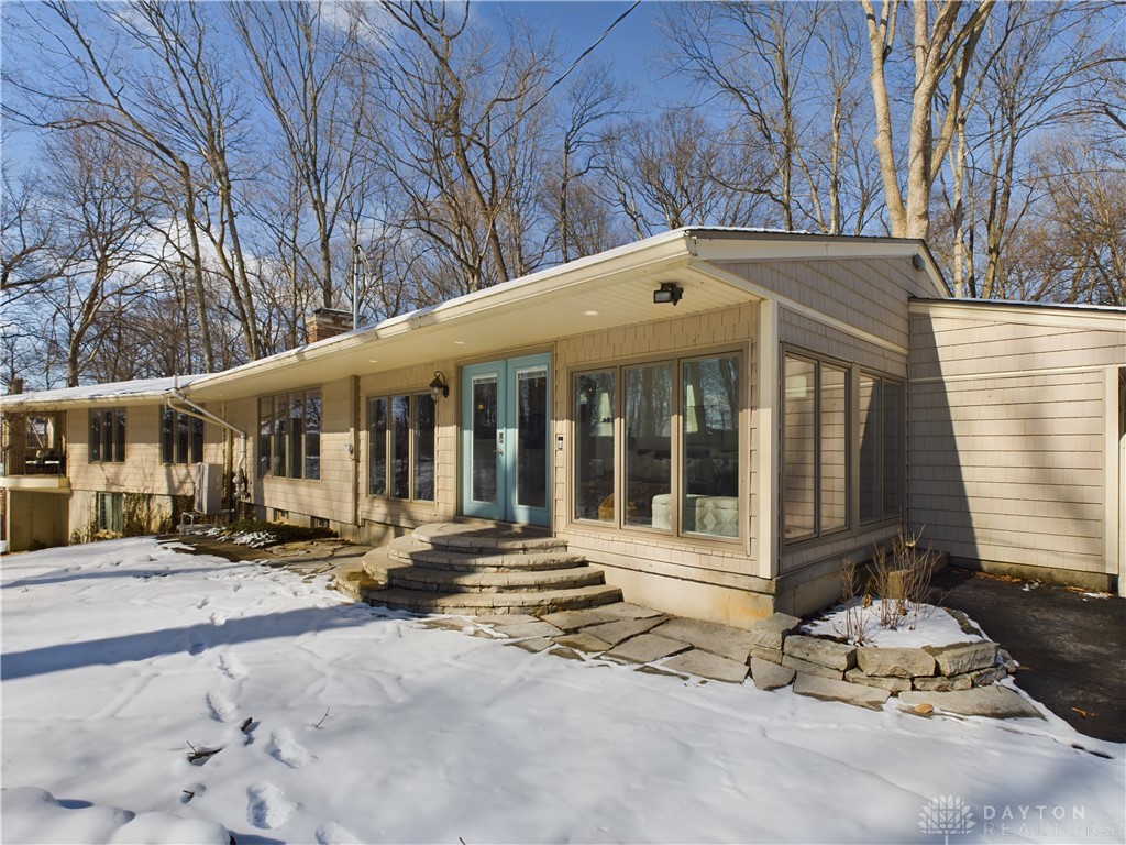 Troy, Ohio 45373, United States, 3 Bedrooms Bedrooms, ,3 BathroomsBathrooms,Residential,Pending,1142