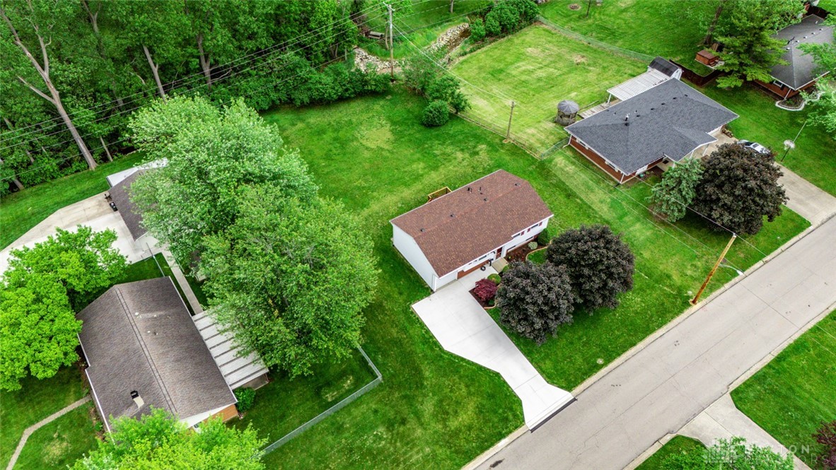 2707 Rockledge Trail, Beavercreek, Ohio image 30