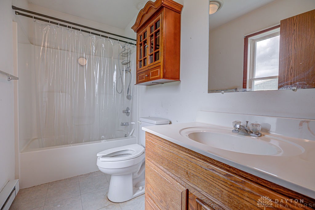 6423 Howe Road, Middletown, Ohio image 24