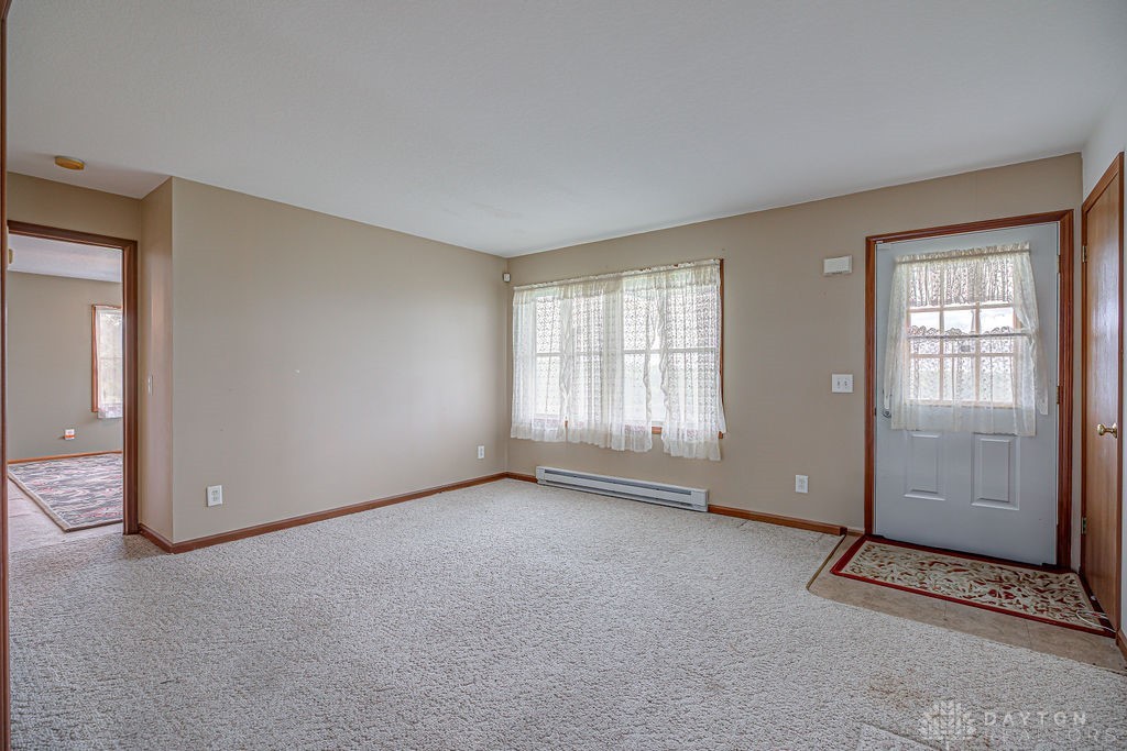 6423 Howe Road, Middletown, Ohio image 11