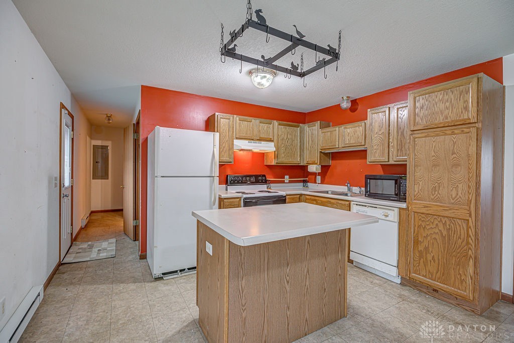 6423 Howe Road, Middletown, Ohio image 7
