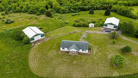 Photo of 6423 Howe Road, Middletown, OH 45042 (MLS # 934879)