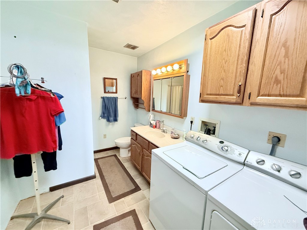 5778 Cedarwood Drive, Lewisburg, Ohio image 21