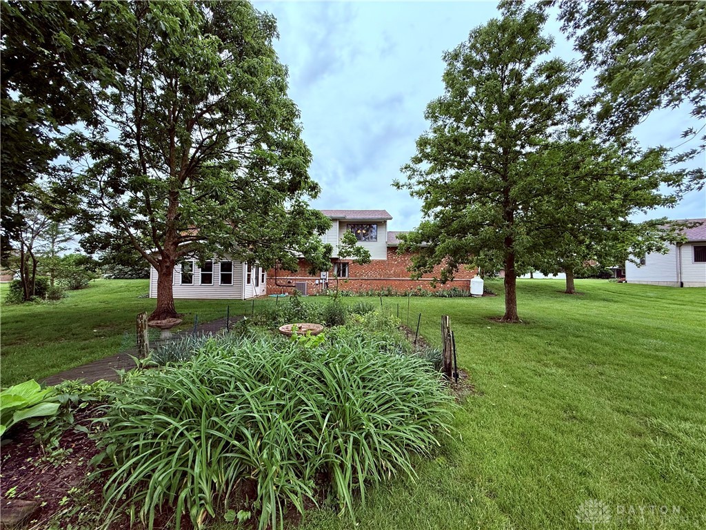 5778 Cedarwood Drive, Lewisburg, Ohio image 28