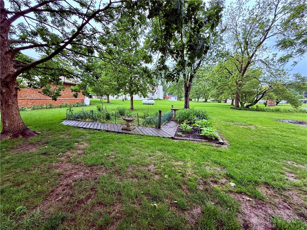 5778 Cedarwood Drive, Lewisburg, Ohio image 30