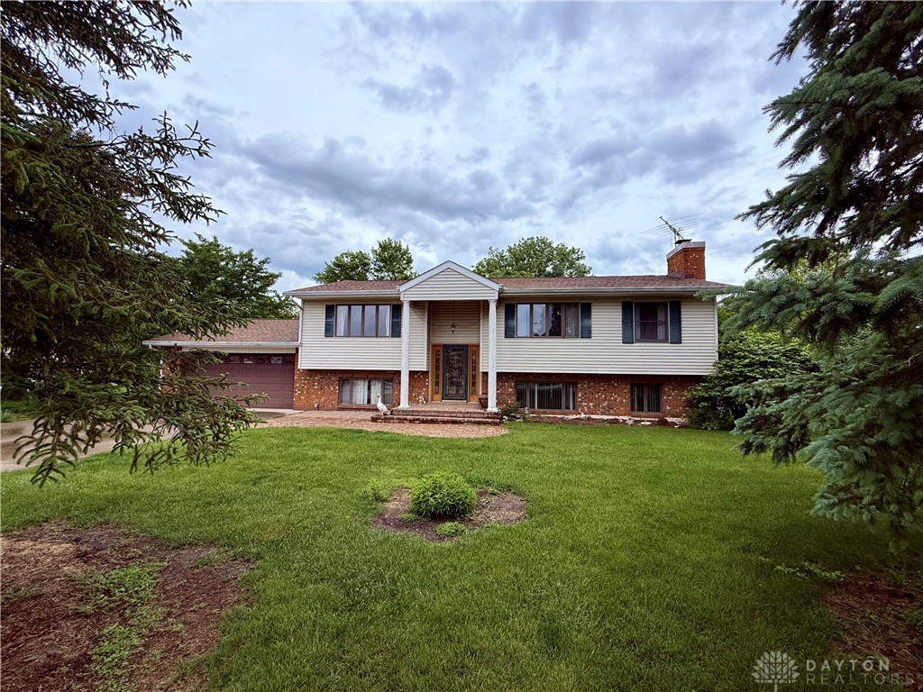 5778 Cedarwood Drive, Lewisburg, Ohio image 3