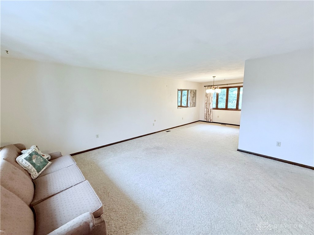 5778 Cedarwood Drive, Lewisburg, Ohio image 4