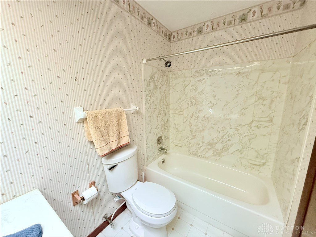 5778 Cedarwood Drive, Lewisburg, Ohio image 12