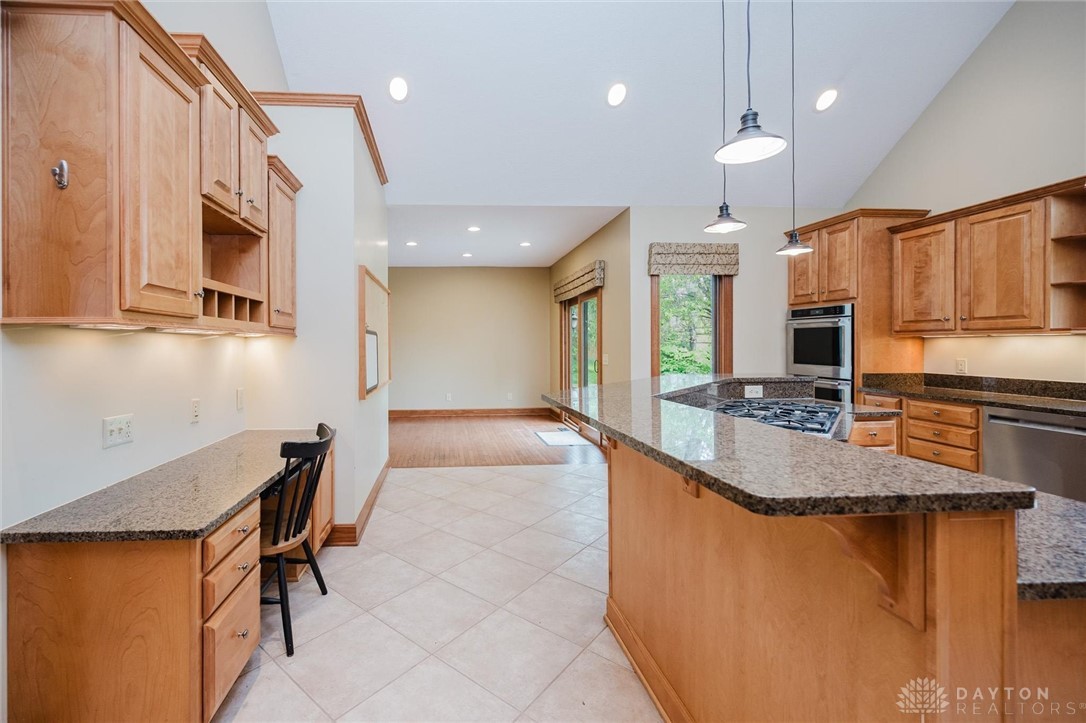 2940 Stonewall Drive, Beavercreek, Ohio image 20