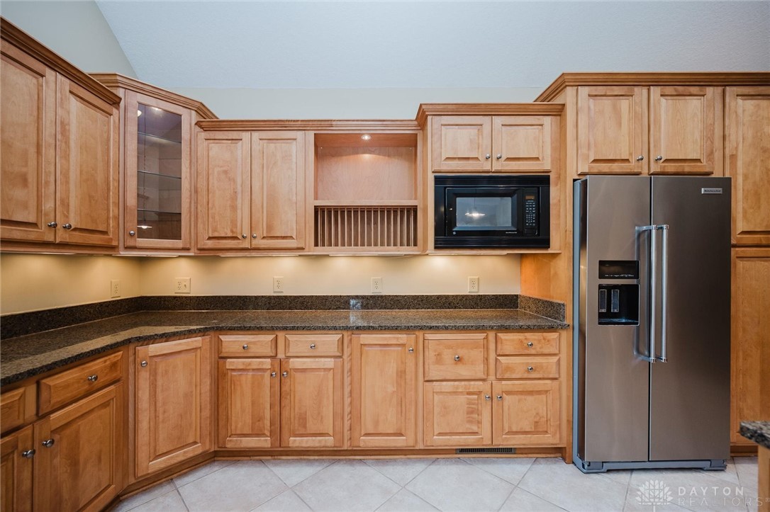 2940 Stonewall Drive, Beavercreek, Ohio image 19