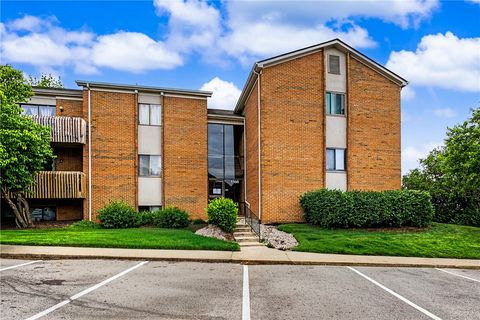Photo of 1105 Arrowhead Crossing #C, West Carrollton, OH 45449 (MLS # 959575)
