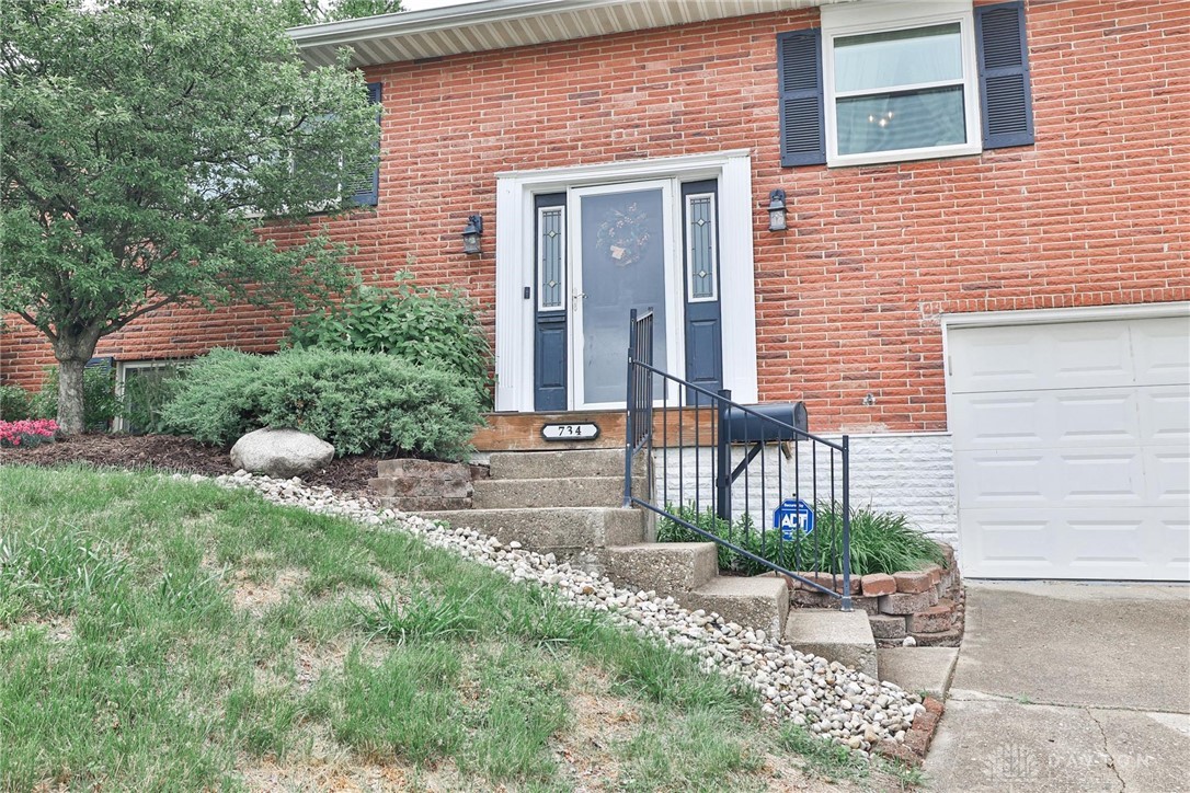 734 Mcguire Circle, Miamisburg, Ohio image 3