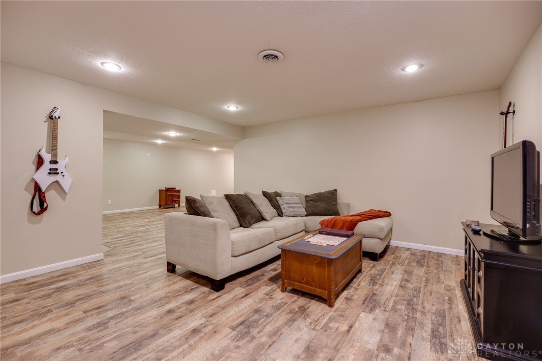 280 Thomas Drive, Springboro, Ohio image 38