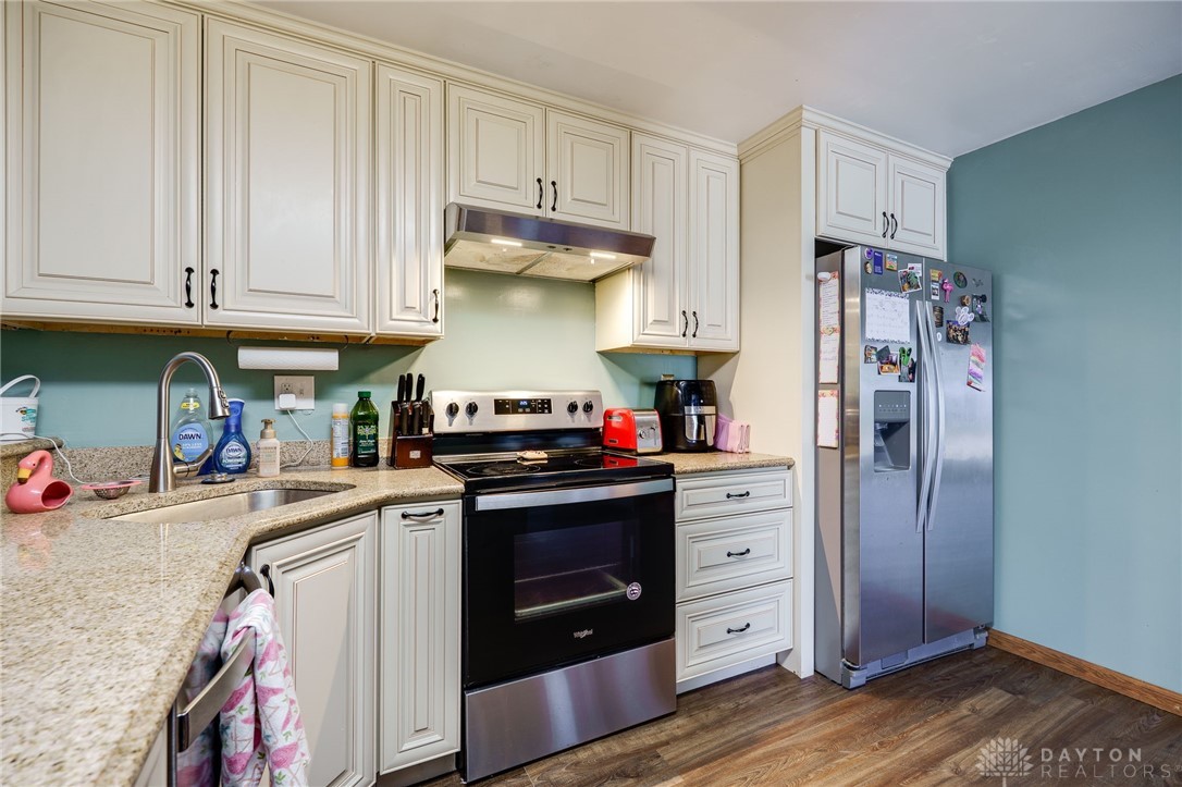 9321 Bruce Drive, Franklin, Ohio image 12
