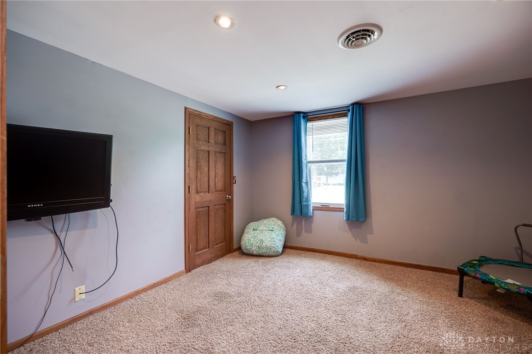 9321 Bruce Drive, Franklin, Ohio image 23