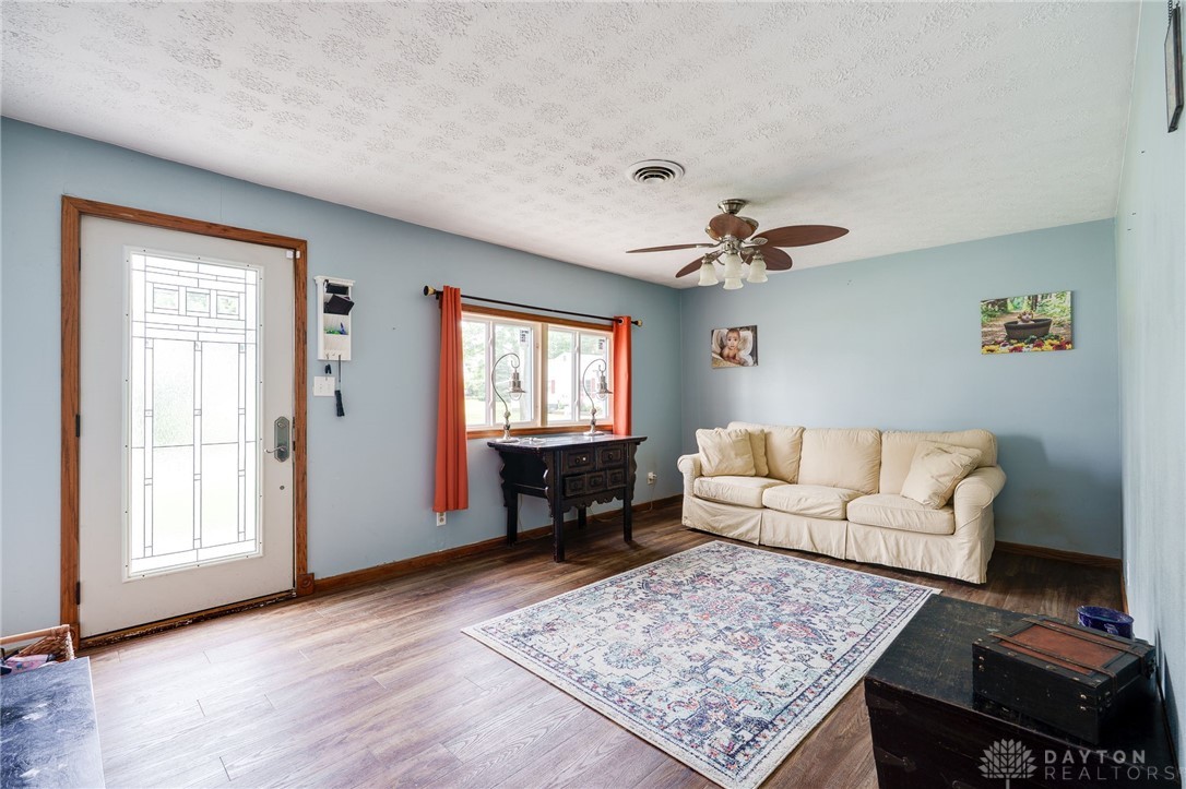 9321 Bruce Drive, Franklin, Ohio image 8