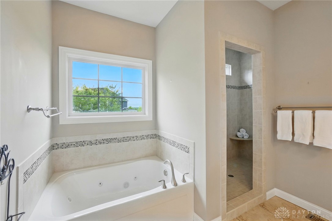 7250 Beaver Brook Drive, Springboro, Ohio image 26