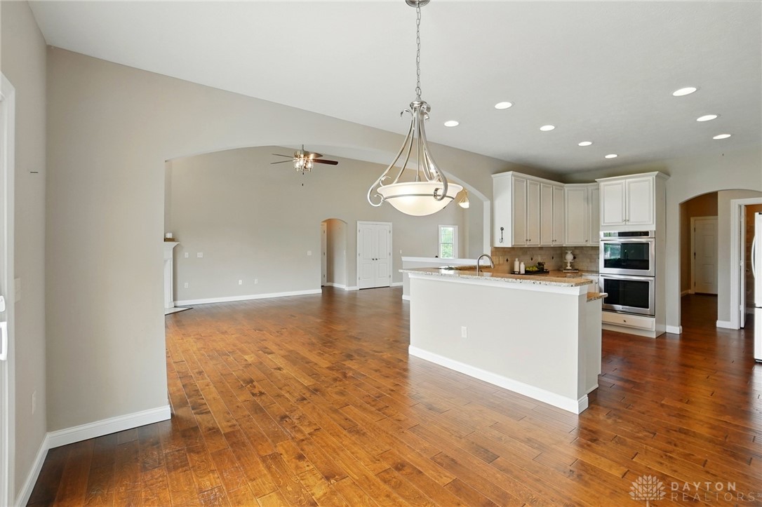 7250 Beaver Brook Drive, Springboro, Ohio image 10