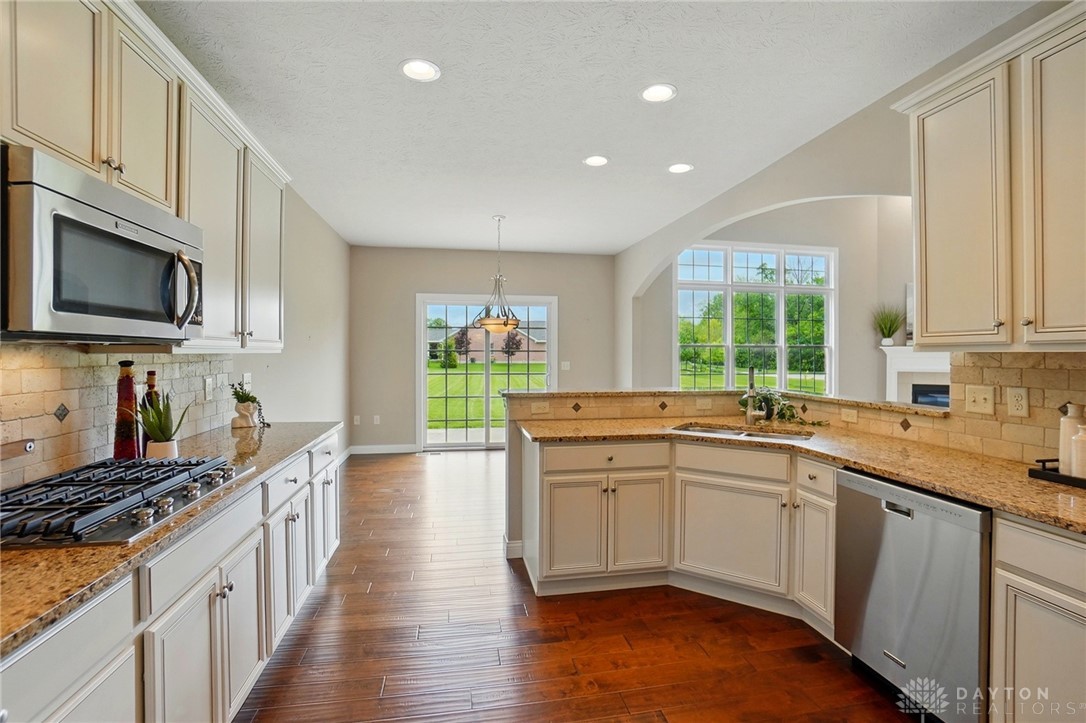 7250 Beaver Brook Drive, Springboro, Ohio image 13