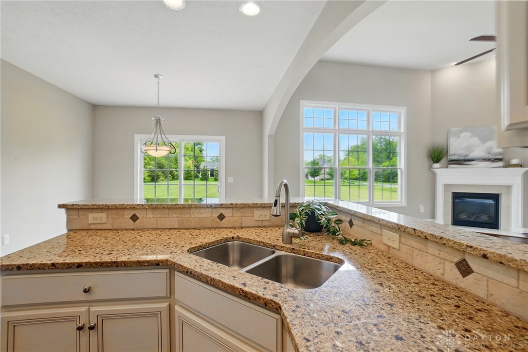 7250 Beaver Brook Drive, Springboro, Ohio image 16