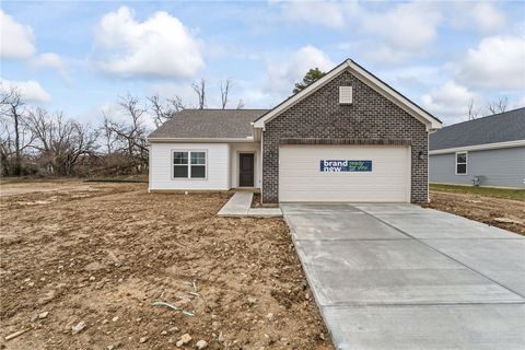 Photo of 144 Evergreen Way, Brookville, OH 45309 (MLS # 949671)