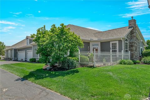 Photo of 124 Abbey Drive, Springboro, OH 45066 (MLS # 959083)