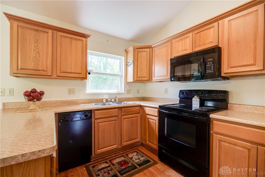 600 Fenview Drive, New Carlisle, Ohio image 14