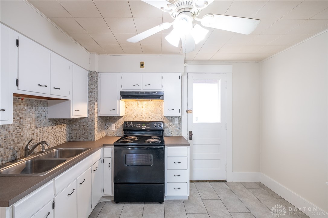 Dayton, Ohio 45420, United States, 3 Bedrooms Bedrooms, ,2 BathroomsBathrooms,Residential,Pending,11673